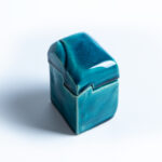 Eva Kappes -Schatulle aus Ton, gebrannt, lasiert